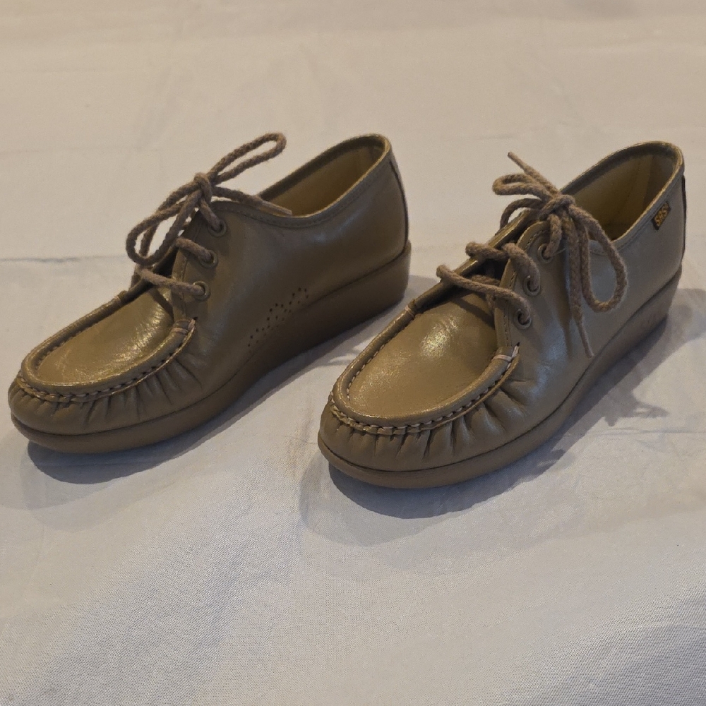SAS Comfort Shoes Women's NWOT Siesta Lace Up Leather Walking‎ Shoes Tan 6.5 M